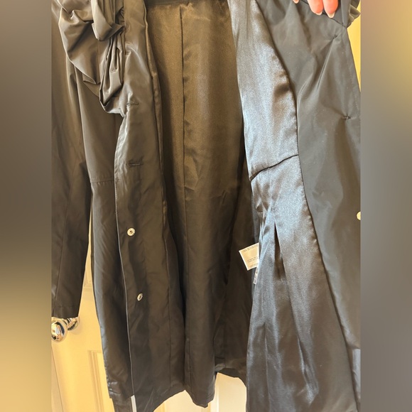 Women's Black Ruffled Trench Coat Waterproof - Picture 5 of 8